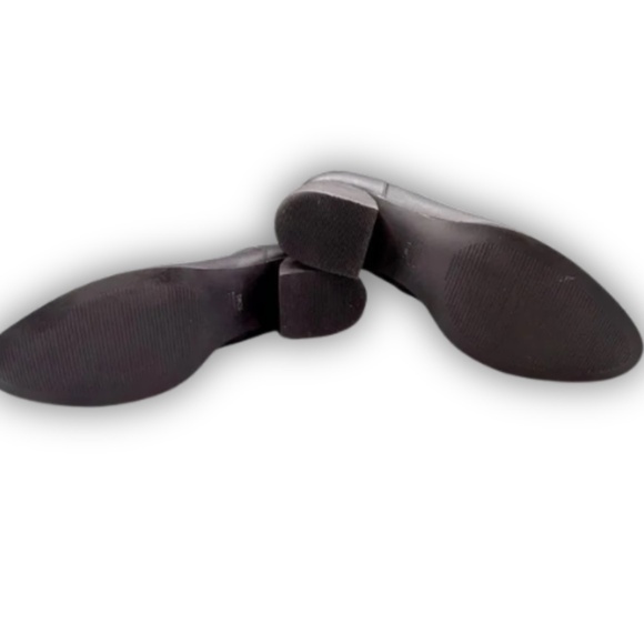 TOMS Matte Leather Nubuck Ankle Boots Black Size 8 2" Block Heel Classic Slip On - Picture 6 of 9